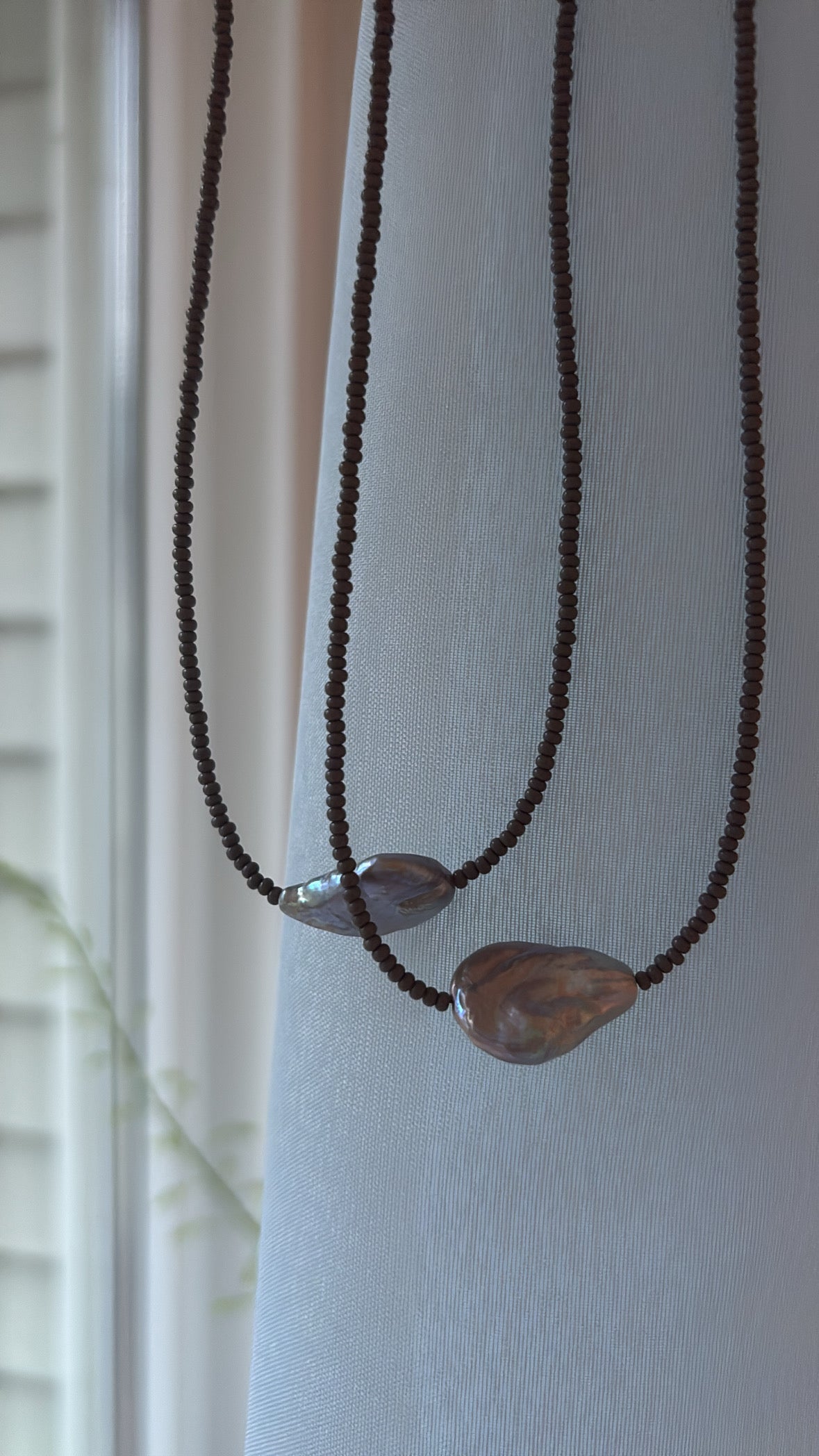 Silver pearl necklace